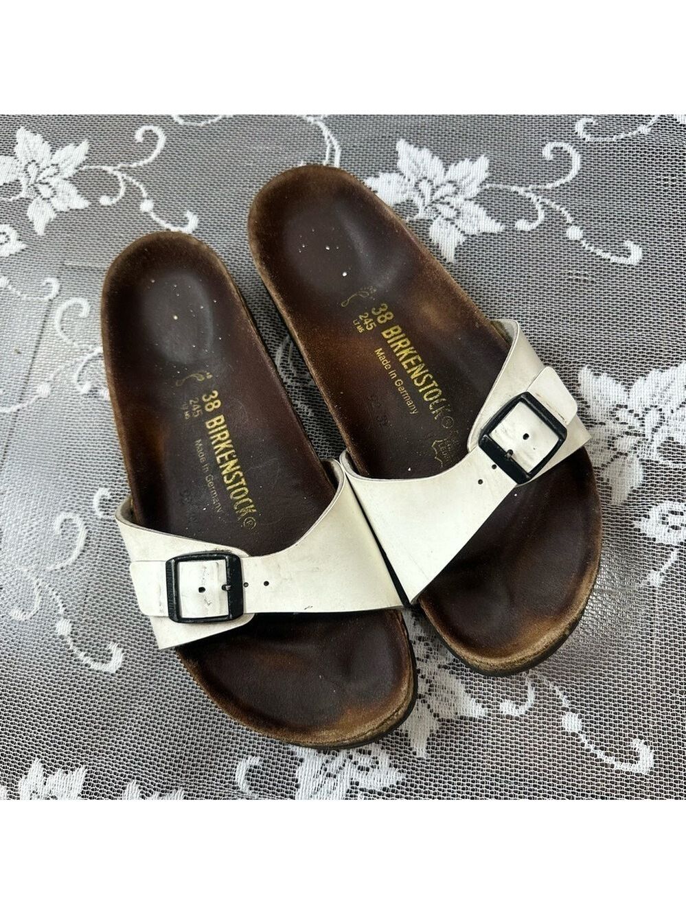 Birkenstock Madrid One Strap Sandal in White Sz 38